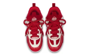 Alternative view of Skate Red
